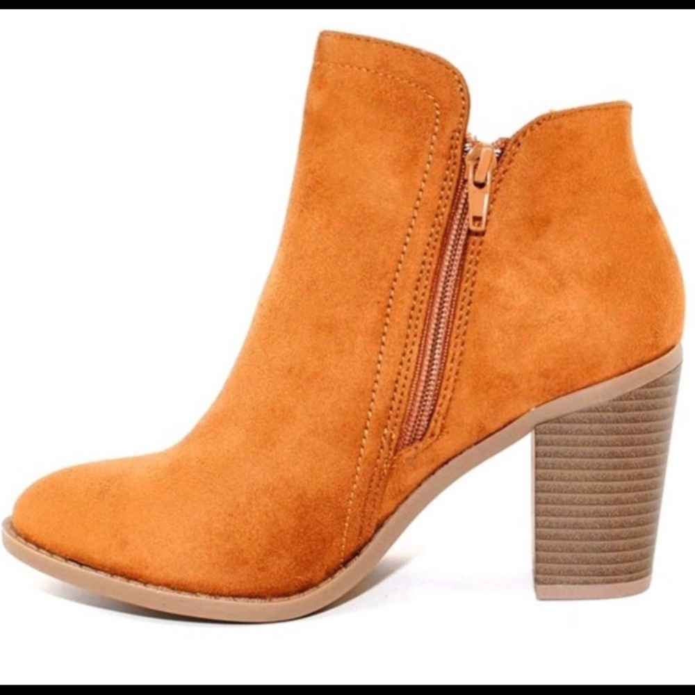 🤠Fun western inspired booties😉